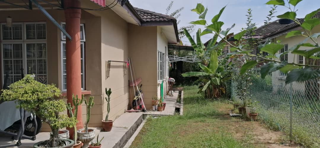 SEMI D 1 STY  FACING OPEN TAMAN LAVENDER HEIGHT - photo 4