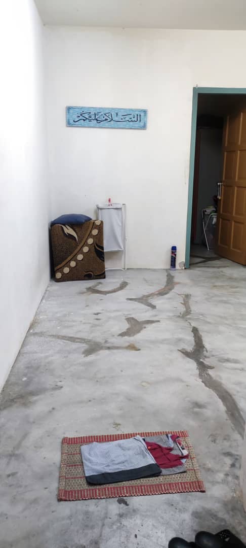 TINGKAT BAWAH FLAT DAHLIA, SEREMBAN 2 - photo 1
