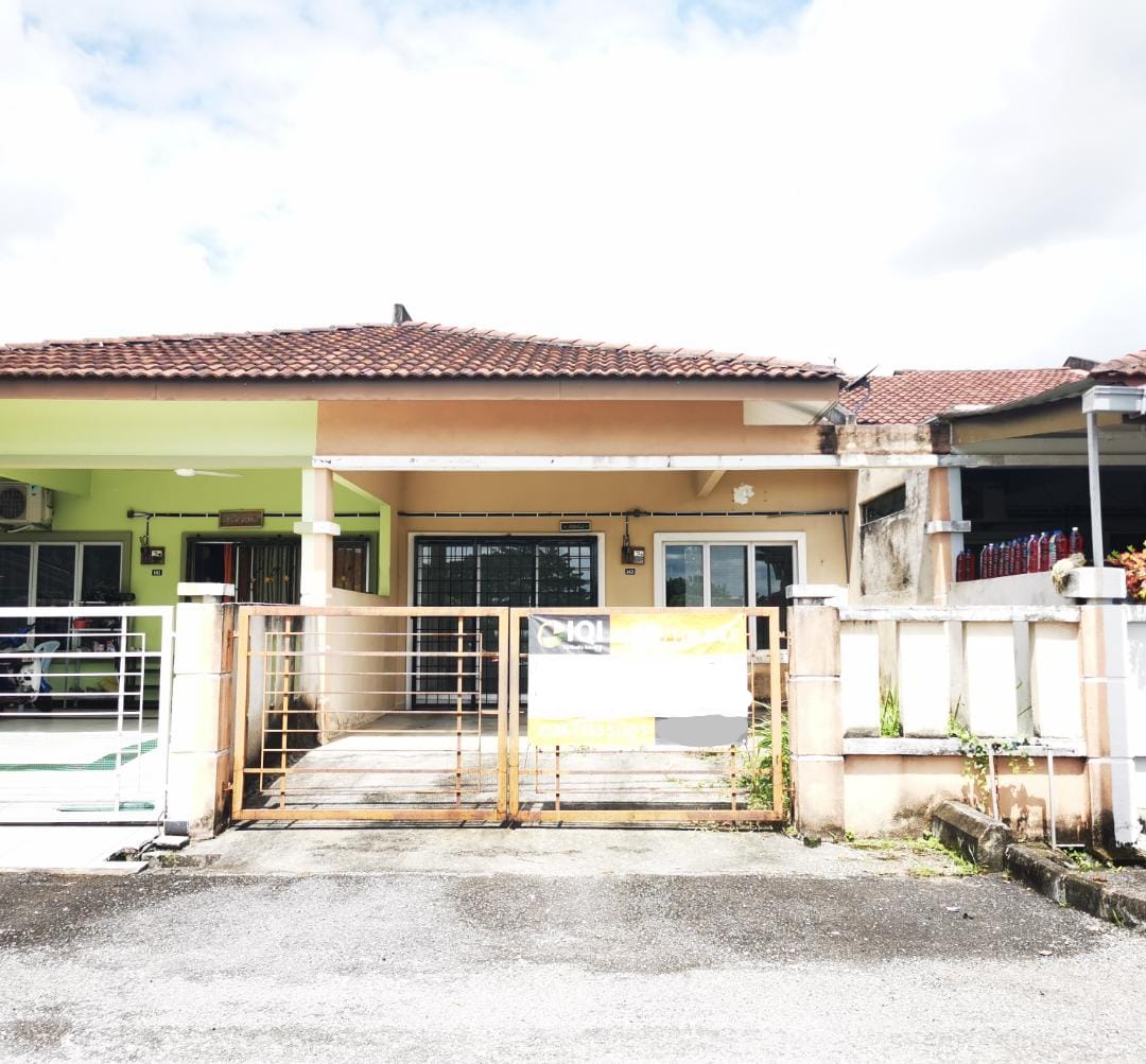 NICE FACING OPEN TAMAN JASPER JAYA SEREMBAN - photo 2