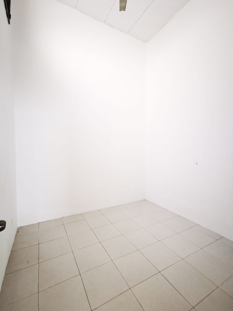 NICE FACING OPEN TAMAN JASPER JAYA SEREMBAN - photo 4
