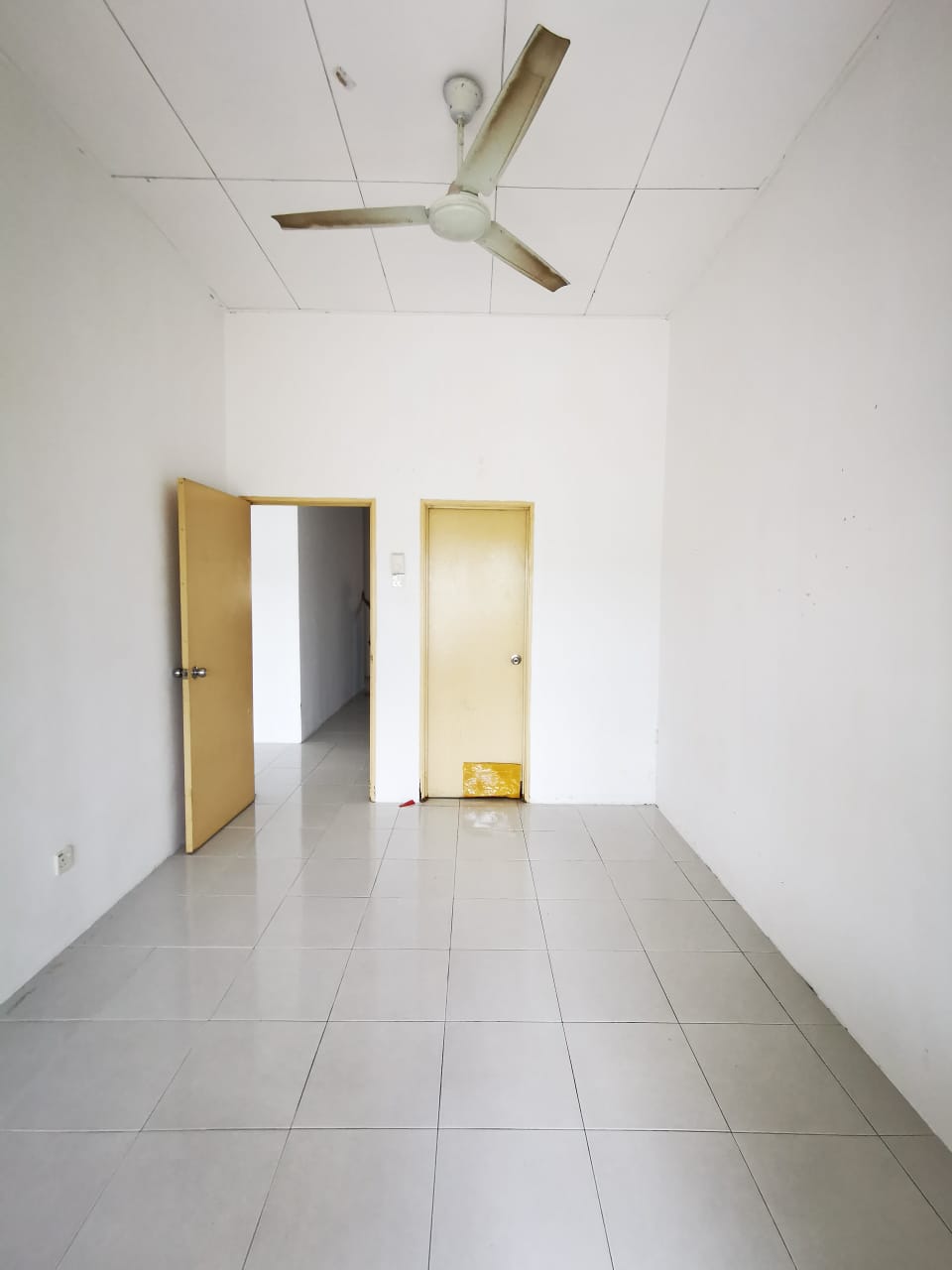 NICE FACING OPEN TAMAN JASPER JAYA SEREMBAN - photo 6