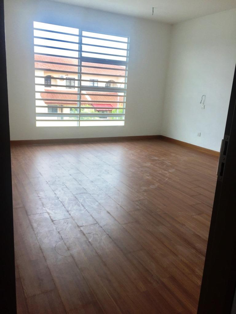 RUMAH UNTUK DIJUAL, LAMAN BAKAWALI KOTA SERIEMAS - photo 1