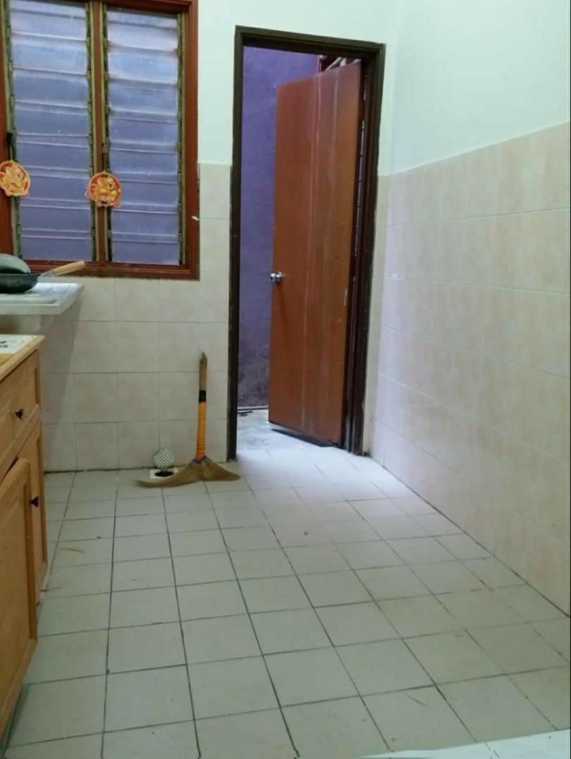 Orkid Bukit Serdang Middle Floor 5Min to ASTRO - photo 4