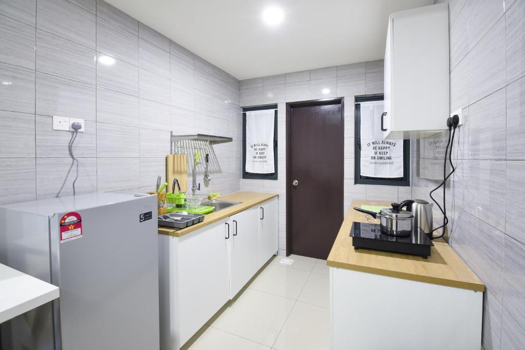 RENT 3R2B Symphony Condominium Furnish High Brand - photo 2