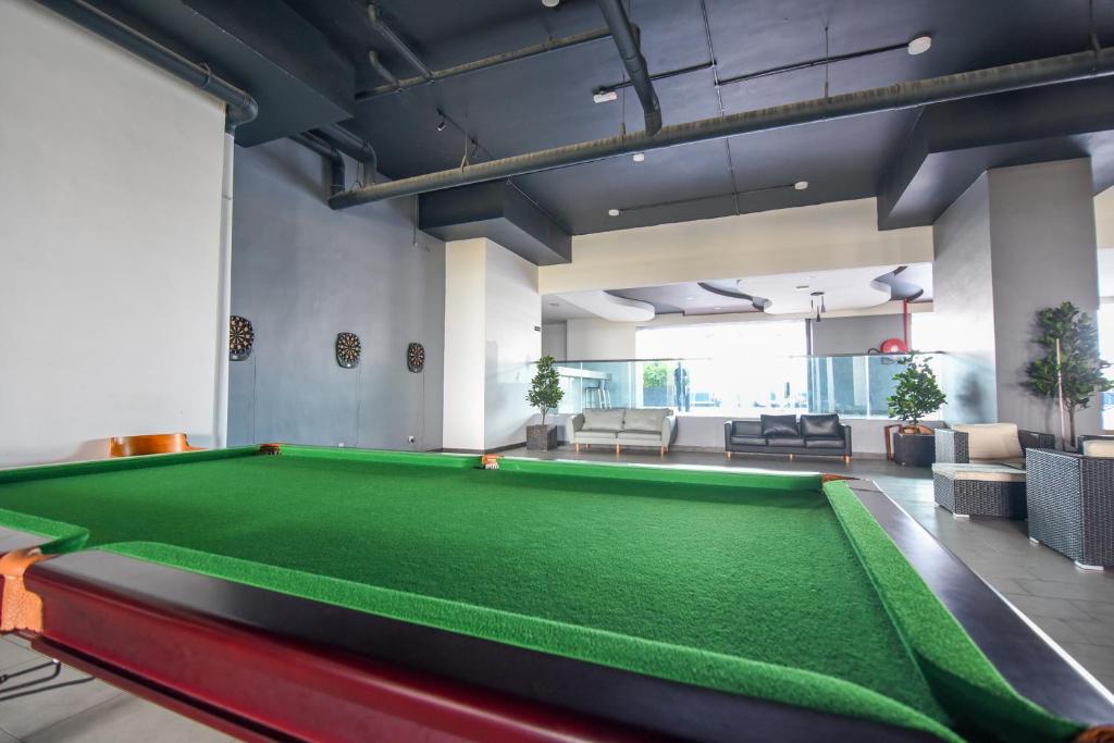 RENT 3R2B Symphony Condominium Furnish High Brand - photo 6