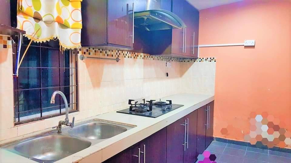 RENT 2Sty Suasana BTHO 5min to MRT - photo 3