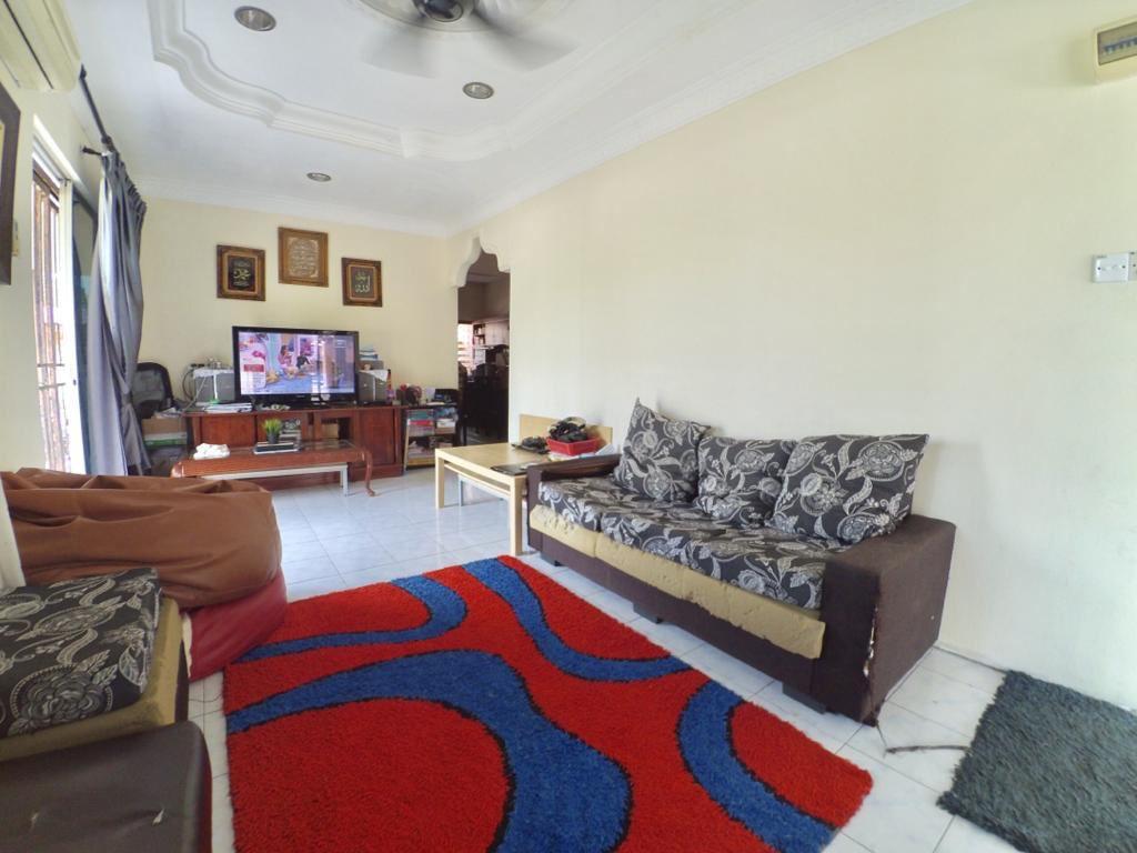 Corner Lot Fully Renovated 1Sty Kinrara 1 - photo 2