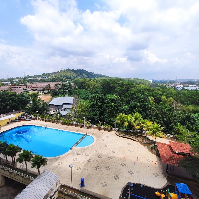 Facing Pool 2CP Condominium Juta Mines CB100k