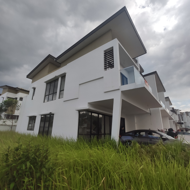 Corner Lot 2Sty 4R5B Anggun 3 Rawang 3min to AEON - photo 1