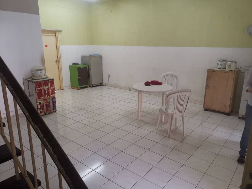 2 5Sty 5R3B Tmn Desa Karunmas Balakong Walk Surau - photo 3