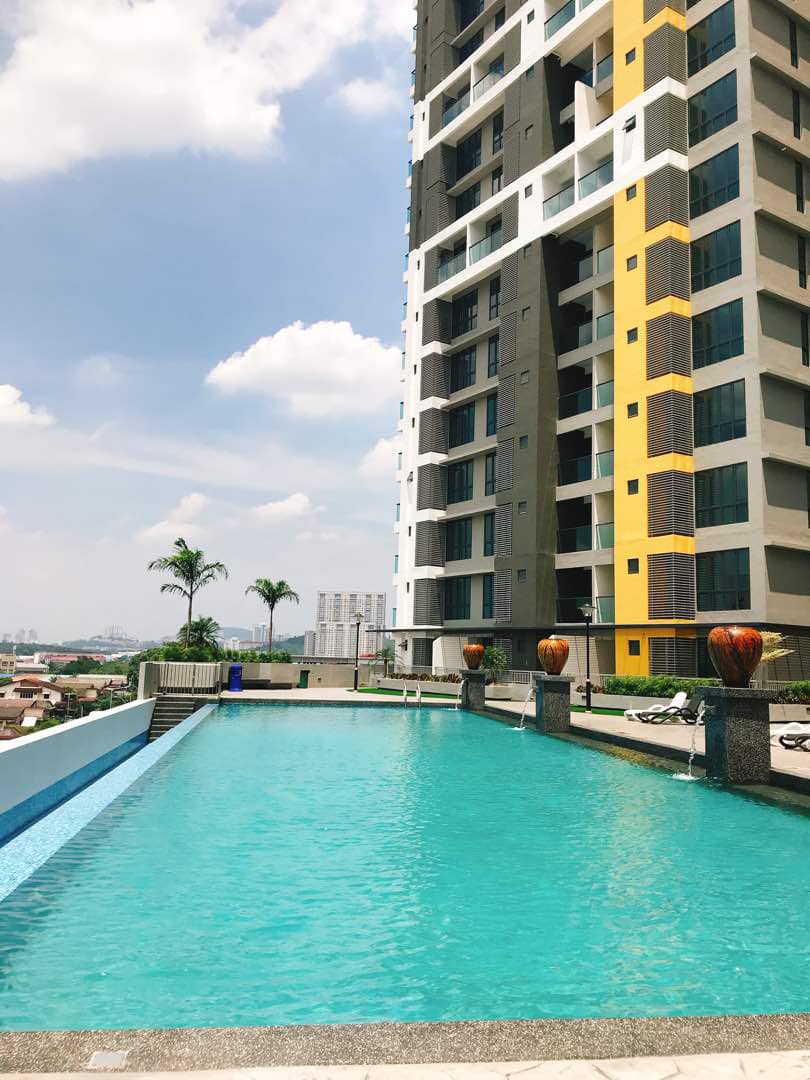 STUDIO SILK SKY BALAKONG