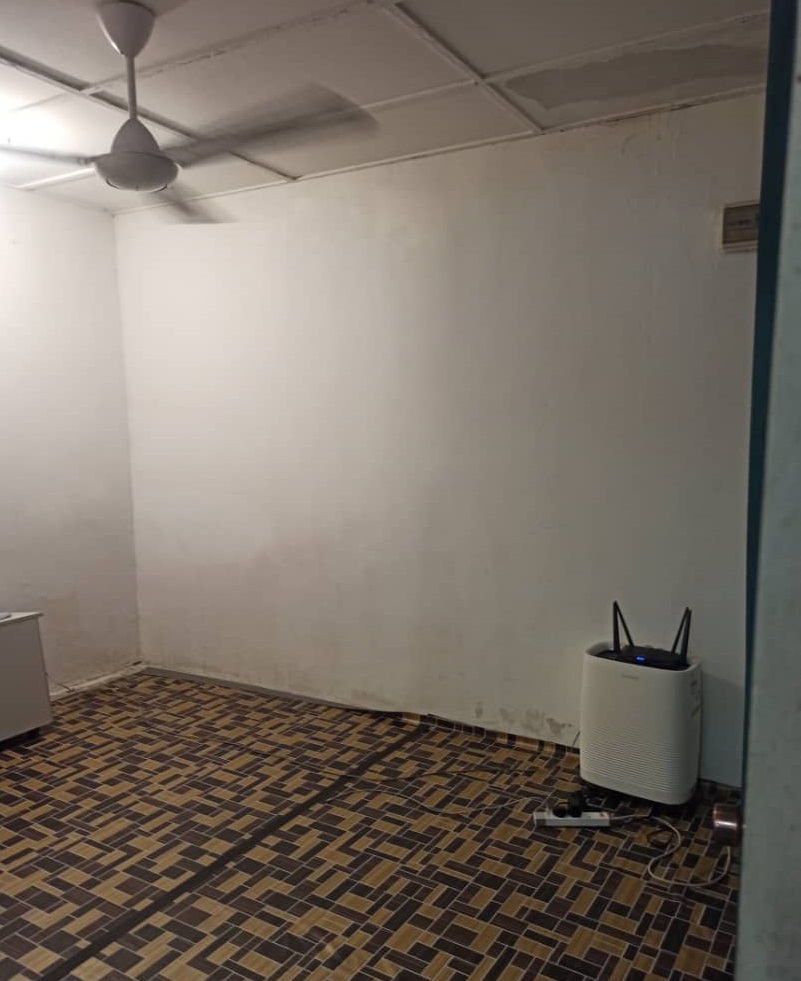 1STY CORNER LOT TAMAN SERI TIMAH BALAKONG - photo 2