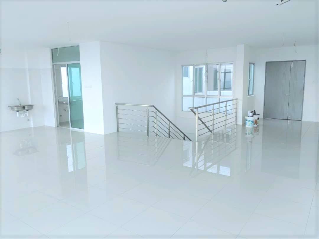Penthouse Duplex Condo Silk Residence - photo 3