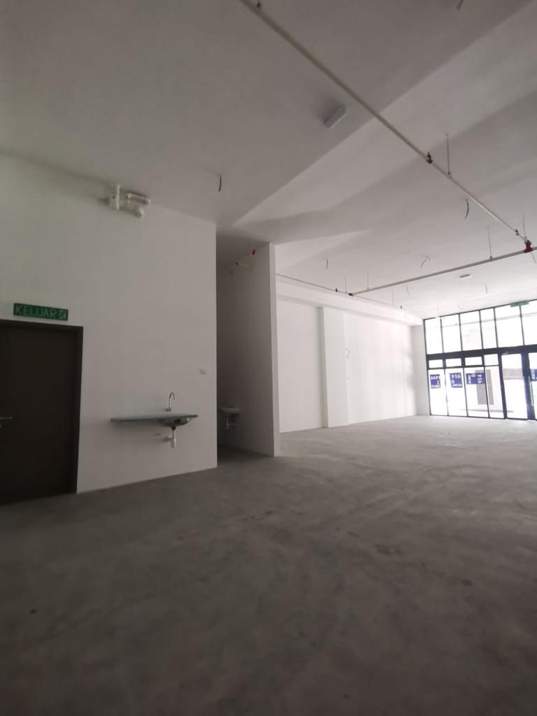 SHOP LOT ASTETICA RESIDENCE SERI KEMBANGAN - photo 2
