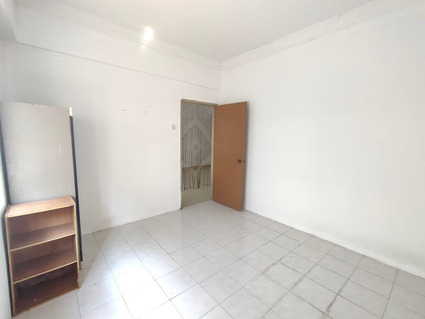 1ST FLOOR SHOP APARTMENT CHERAS PRIMA, KAJANG - photo 2