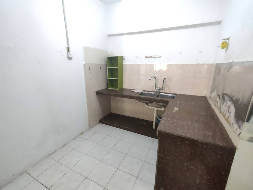 1ST FLOOR SHOP APARTMENT CHERAS PRIMA, KAJANG - photo 3
