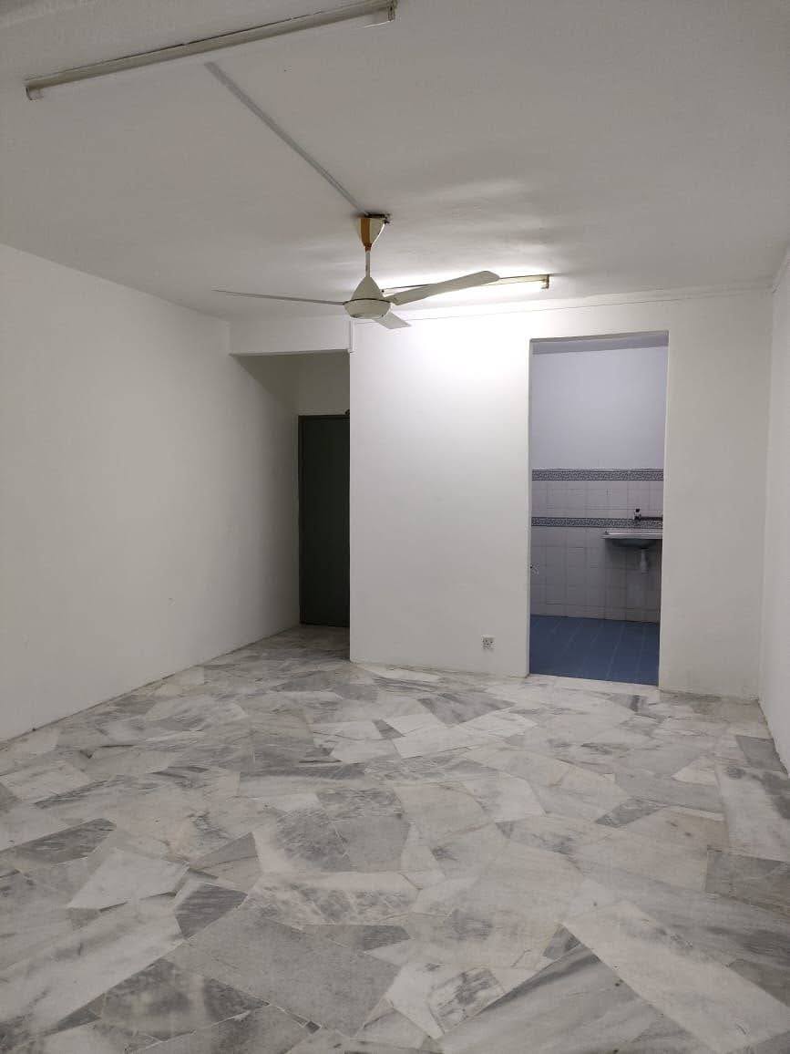 APARTMENT SRI ANGGERIK 2 PUCHONG JAYA - photo 4