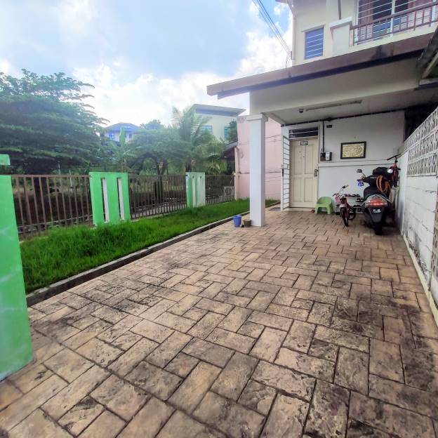 CORNER LOT Townhouse Bayu Parkville Upper Floor - photo 5