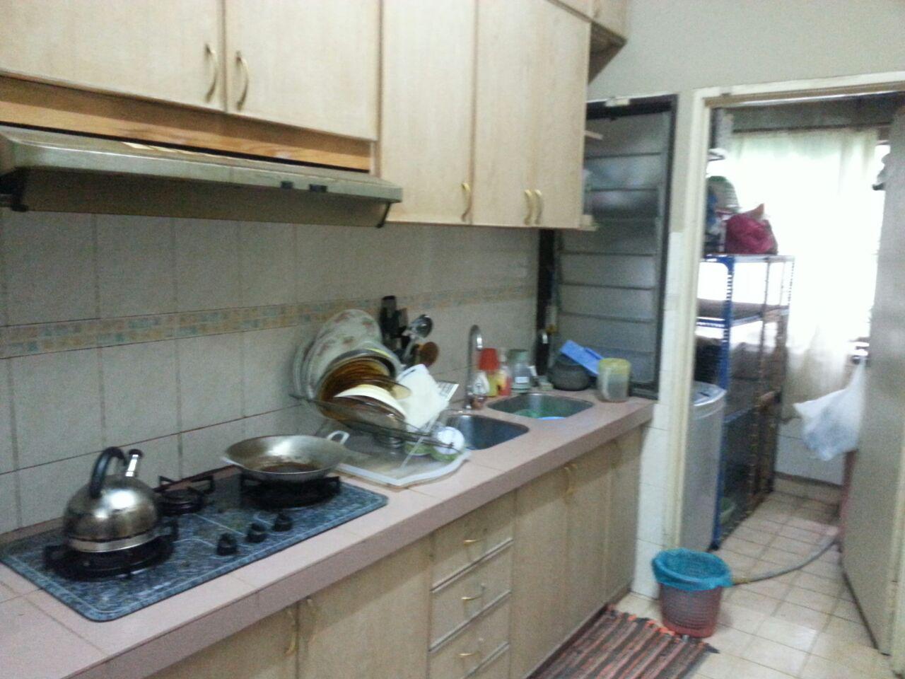 Townhouse 1sty Desa Damai, Alam Damai, Cheras - photo 5