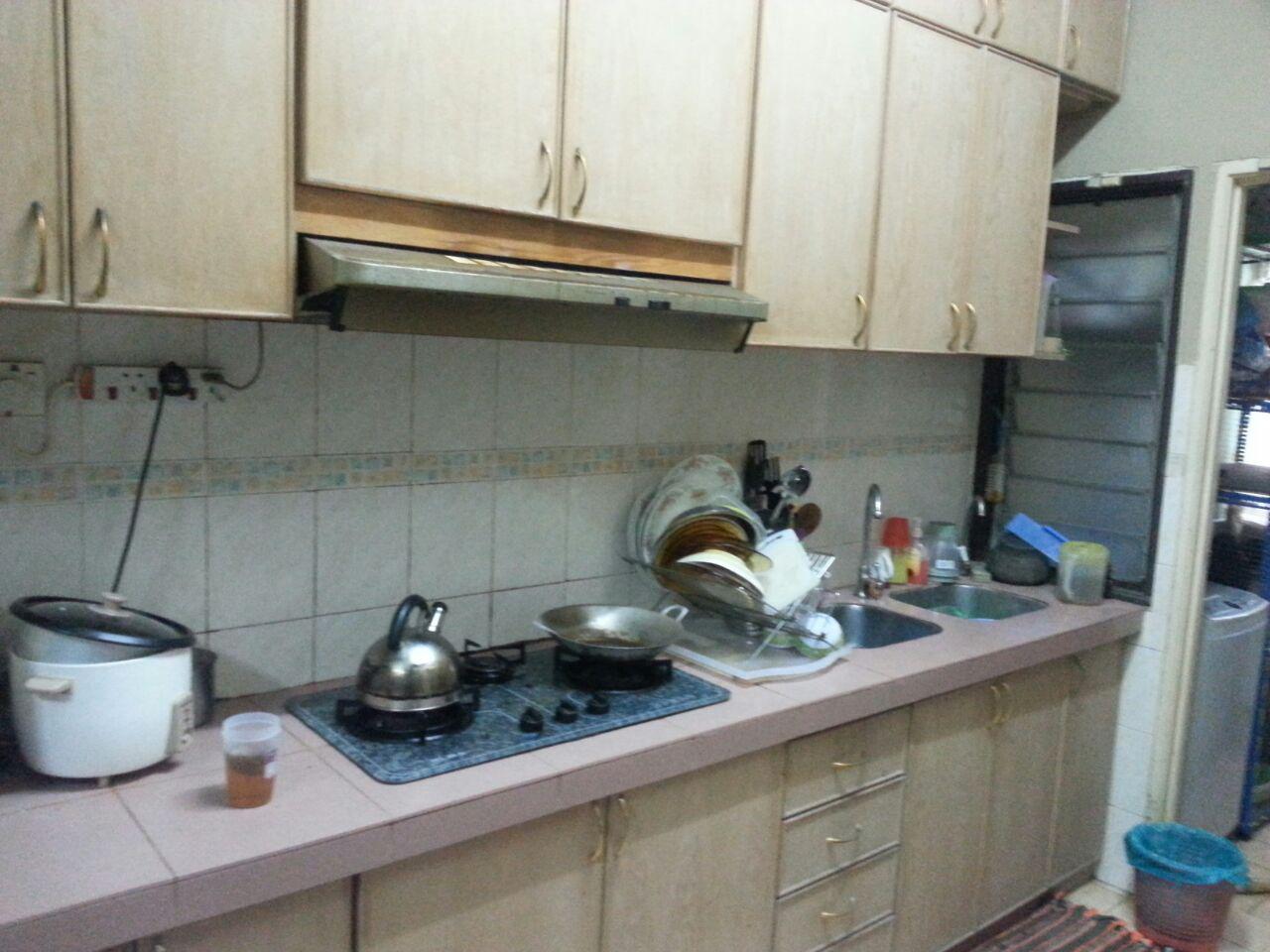 Townhouse 1sty Desa Damai, Alam Damai, Cheras - photo 8