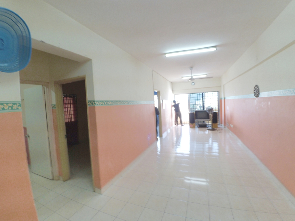 SRI GOTONG APARTMENT, BATU CAVES, SELAYANG, GOMBAK