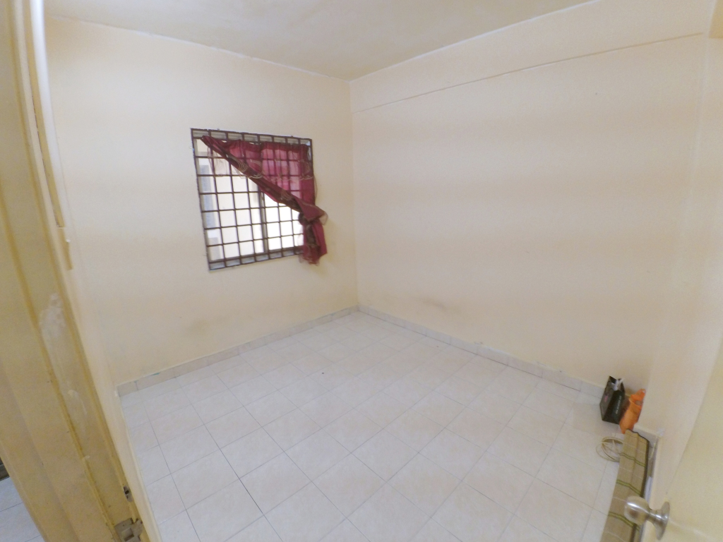 SRI GOTONG APARTMENT, BATU CAVES, SELAYANG, GOMBAK - photo 4