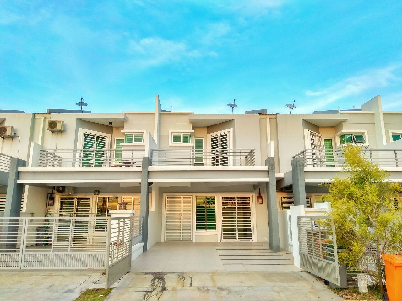 2 STOREY TERRACE HOUSE, NUSARI AMAN 3, SENDAYAN