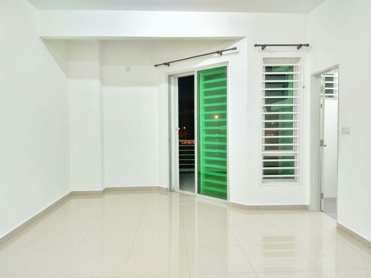 2 STOREY TERRACE HOUSE, NUSARI AMAN 3, SENDAYAN - photo 5
