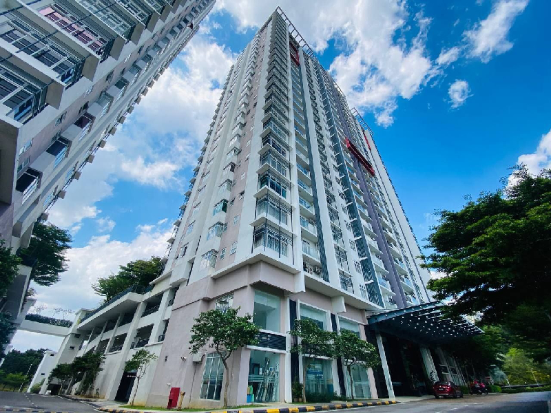 CITY POOL VIEW Dwiputra Residences, Presint 15 Putrajaya