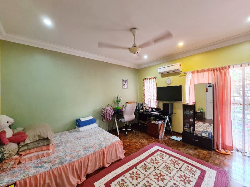 RENOVATED Double Storey Terrace House, Taman Tasik Prima, Puchong - photo 5