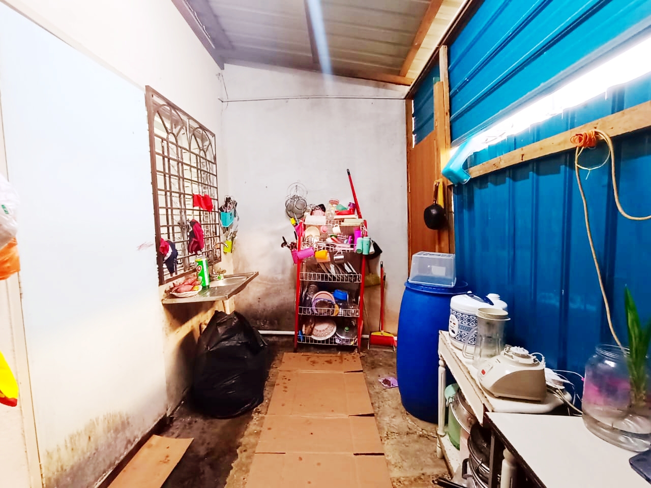 Double Story Taman Puchong Utama - photo 3