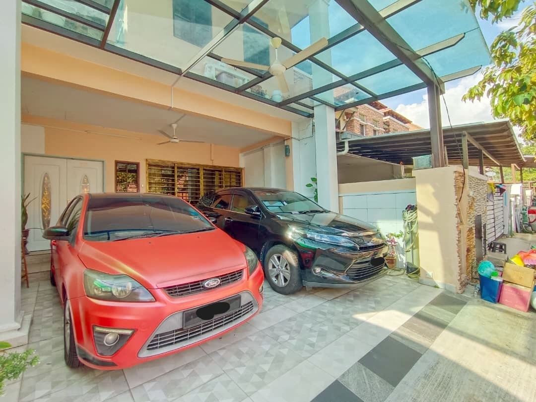 DOUBLE STOREY HOUSE BANDAR NUSAPUTRA - photo 10