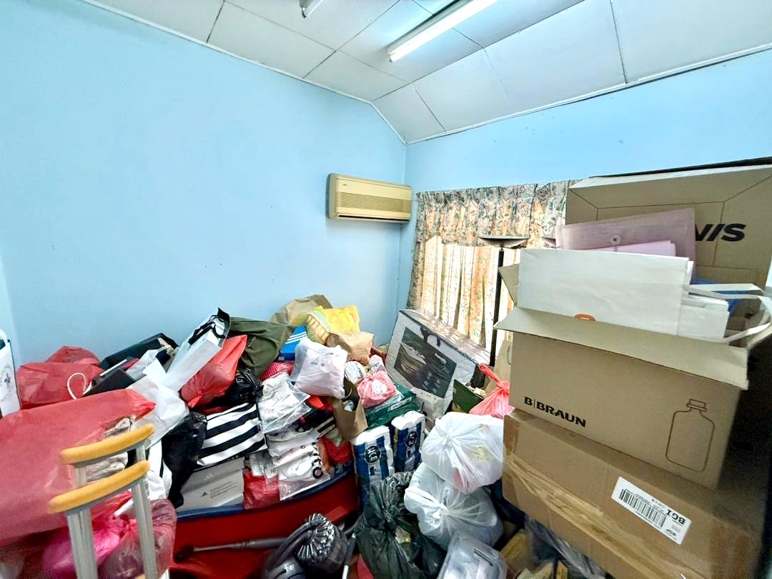 Facing Open Double Storey Terrace House Cheras - photo 10