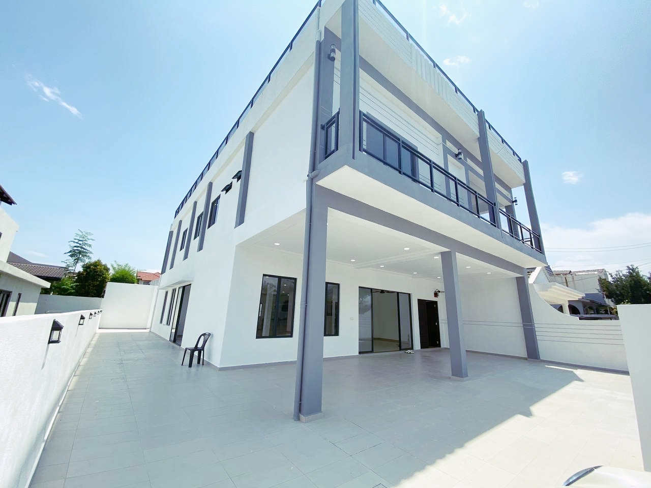 Double Storey Semi D SS14 Subang jaya - photo 3