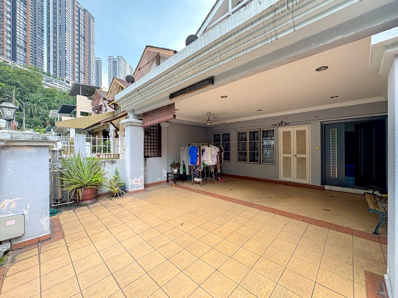 2 And Half Storey Terrace Bandar Sri Damansara - photo 2