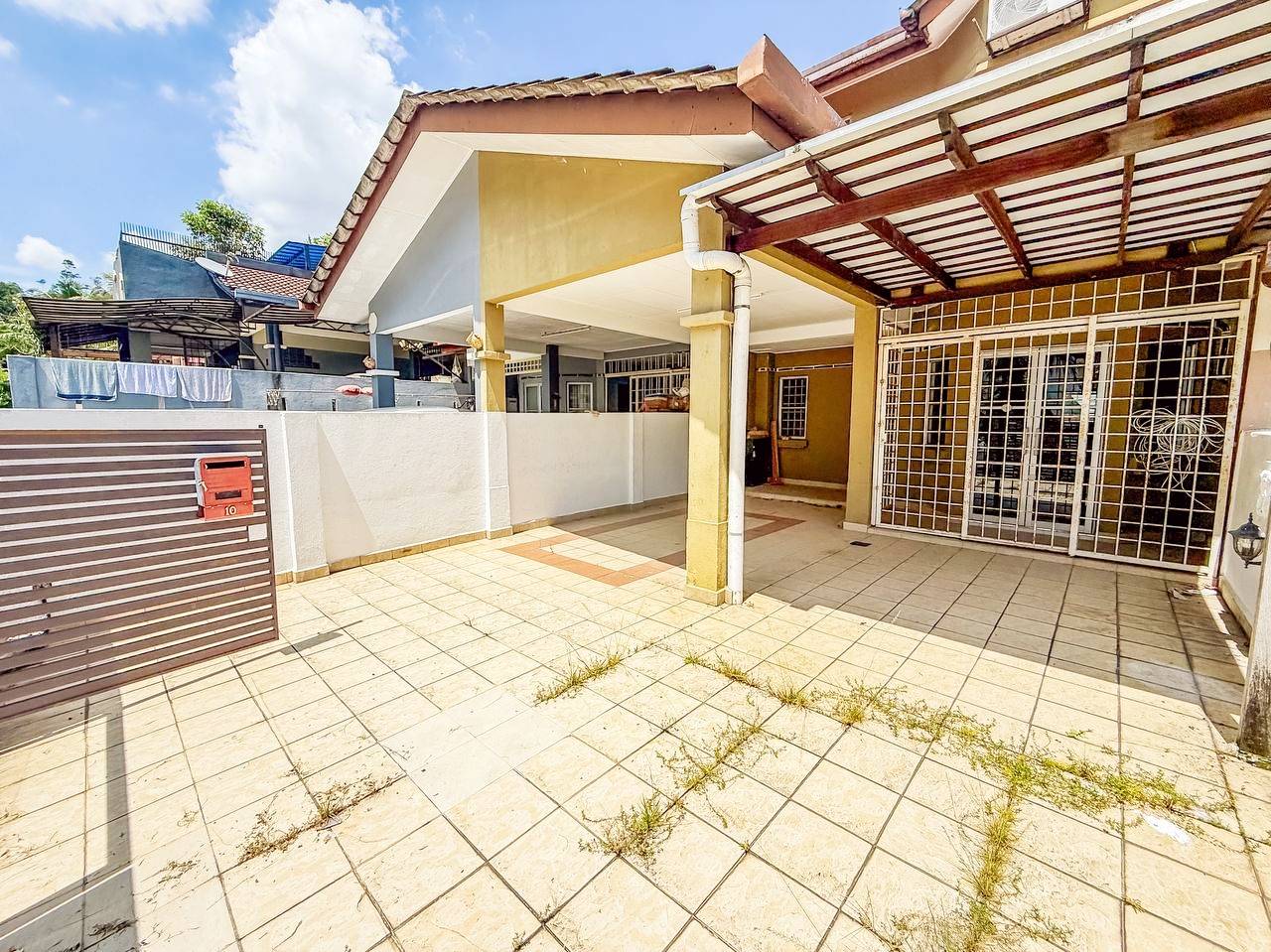 2 Storey Terrace Taman Subang Impian Seksyen U10 - photo 3