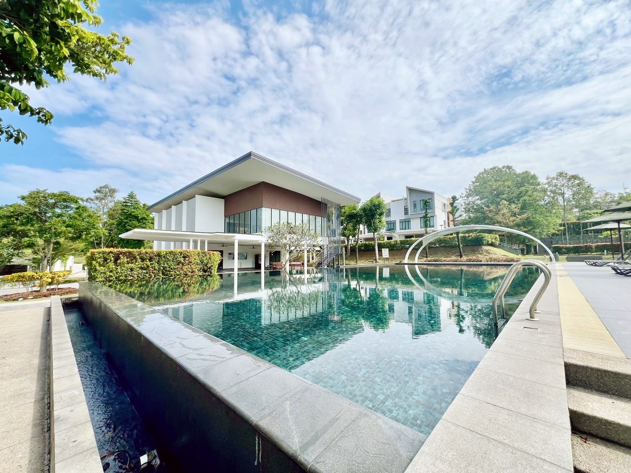 Corner Semi D 2 Storey Sunway Eastwood Equine Park - photo 3