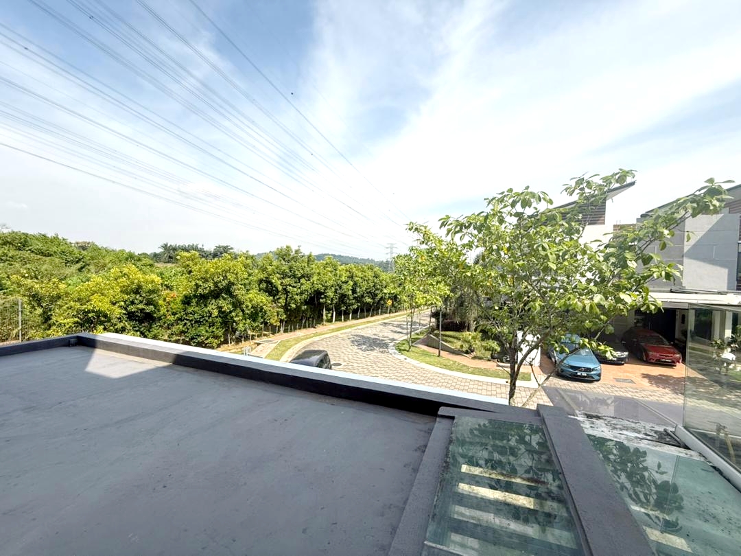 Corner Semi D 3 Storey Sunway Eastwood Equine Park - photo 5