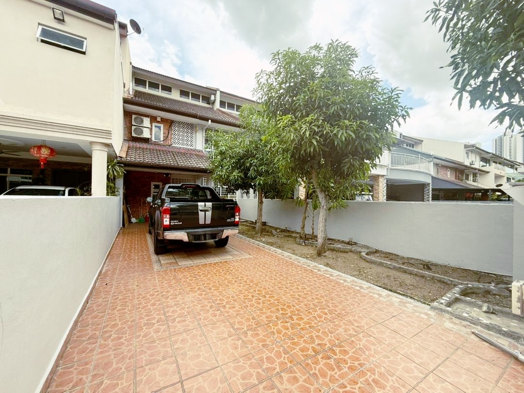 2 And Half Storey Terrace House Taman Tasik Indah - photo 3