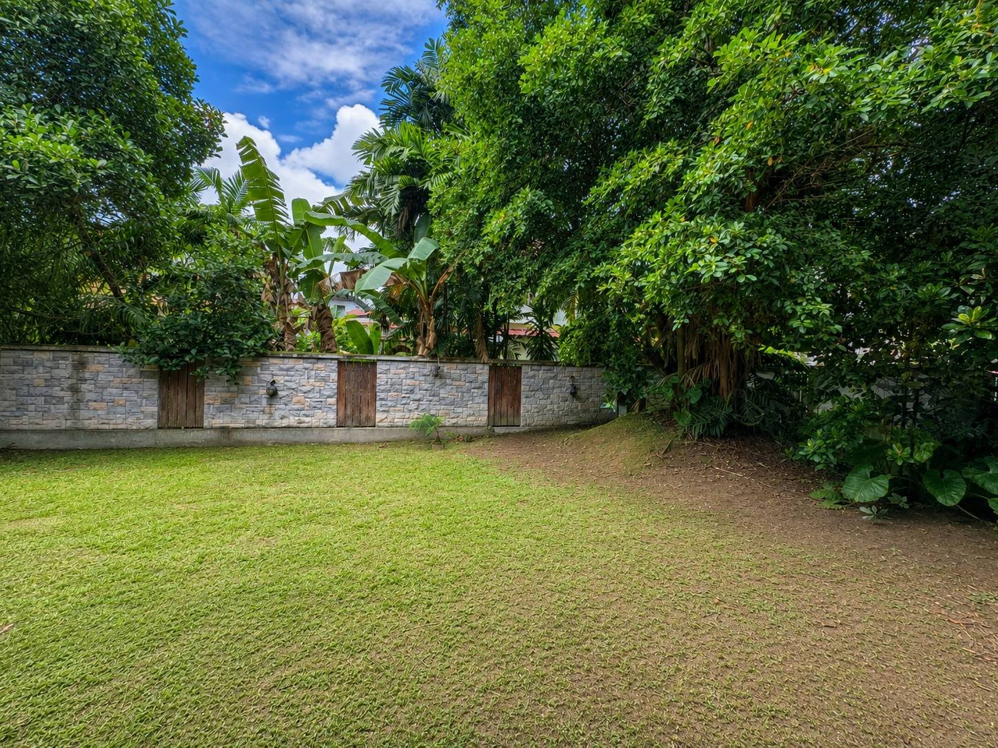 KG TUNKU SS1 PETALING JAYA - DOUBLE-STOREY BUNGALOW - photo 4