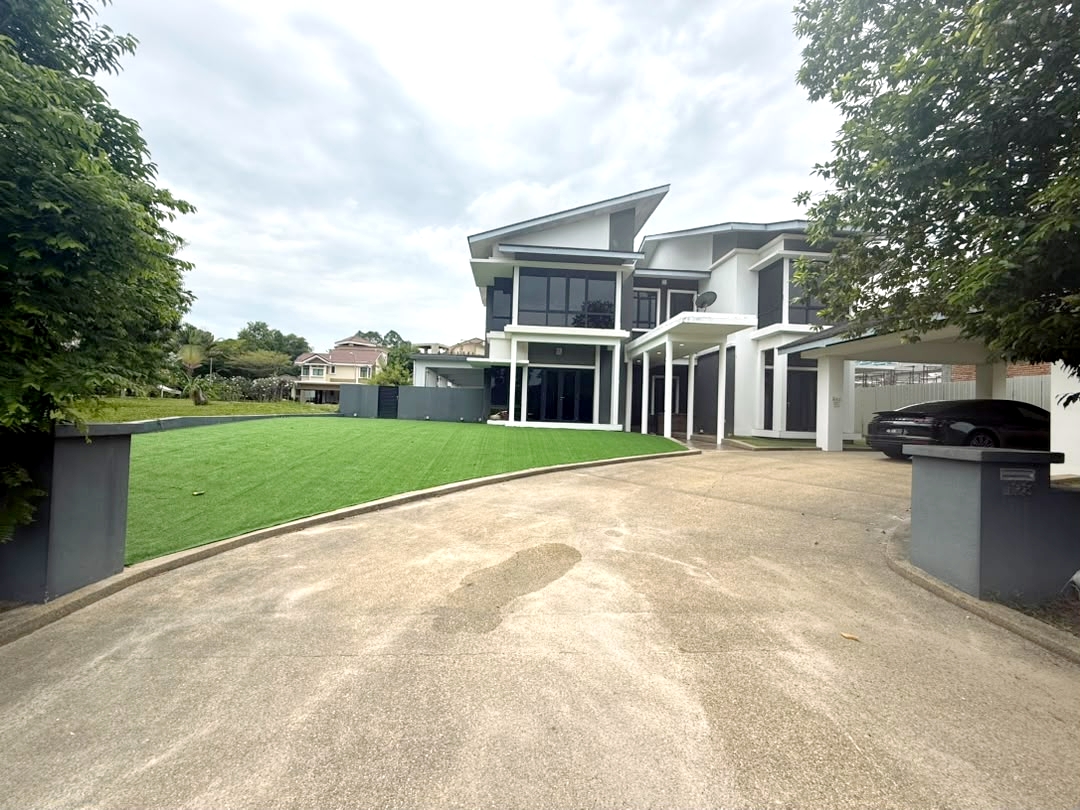 Double Storey Bungalow Perdana Lakeview East Cyber