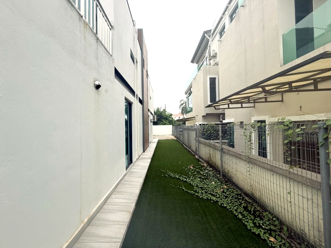 Corner 2 Storey Bungalow Desa Meringin Kajang - photo 4
