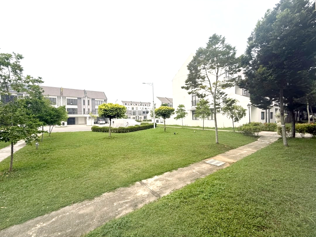 3 Storey Terrace Monet Garden Sunsuria City - photo 11