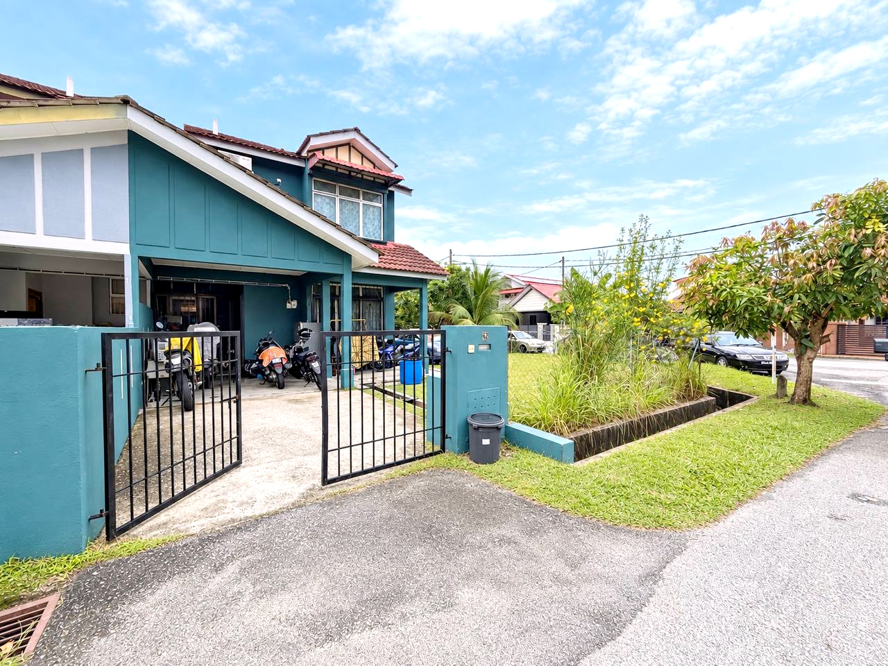 Corner Lot Double Storey Terrace Taman Desa Pinggi