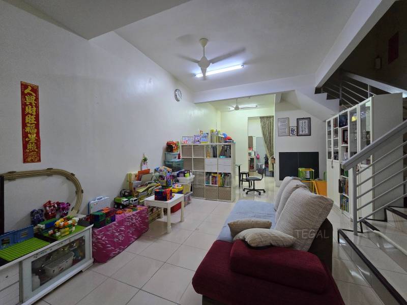 9 Years House Never  ...