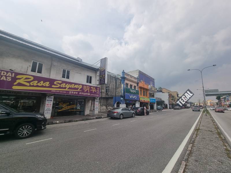 Facing Main Road Persiaran Raja Muda Musa Shoplot_3