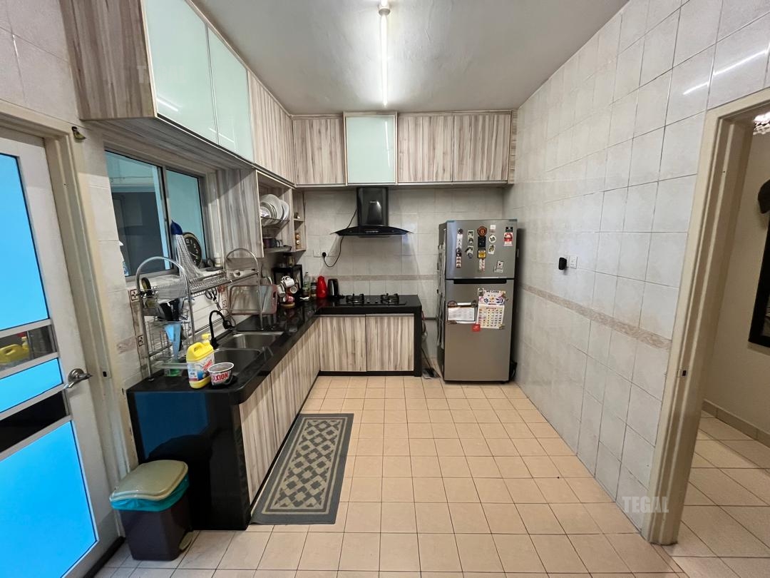 Renovated Good Condition Condo Idaman Sentosa - photo 5