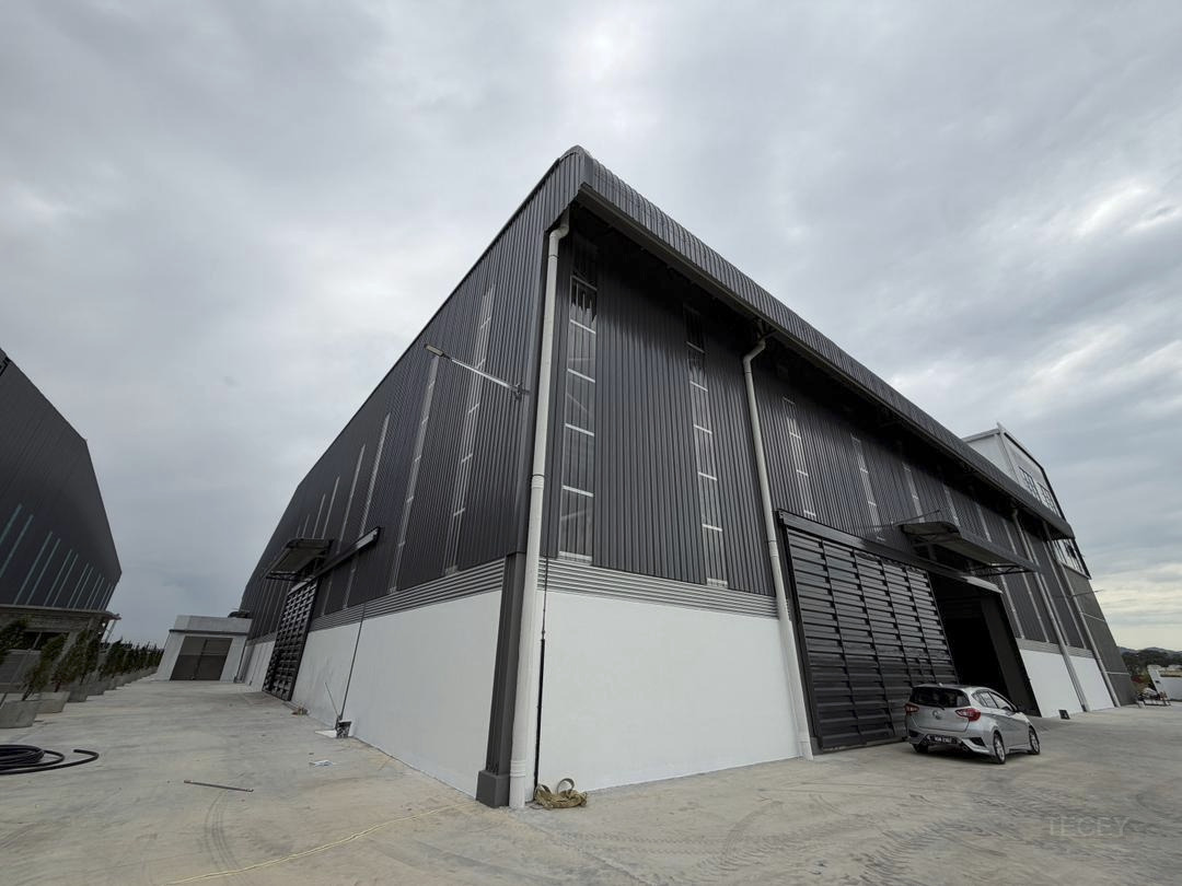 46725sf Semi D Factory Bandar Puncak Alam - photo 6