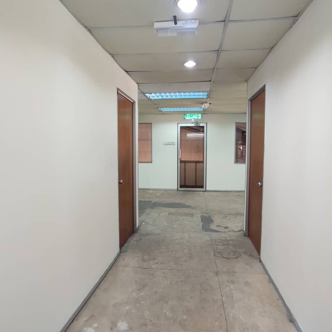 Bukit Kemuning 13350sf Warehouse 300 Amp - photo 10