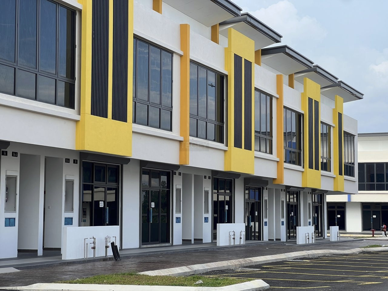 Brand New Alam Impian Prisma 2 Shop lot - photo 5
